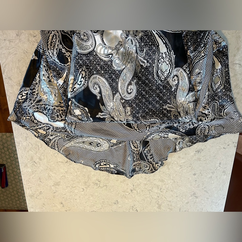 Dave & Johnny Black and White Paisley Maxi Dress with Crisscross Straps size 5/6 - Picture 16 of 16